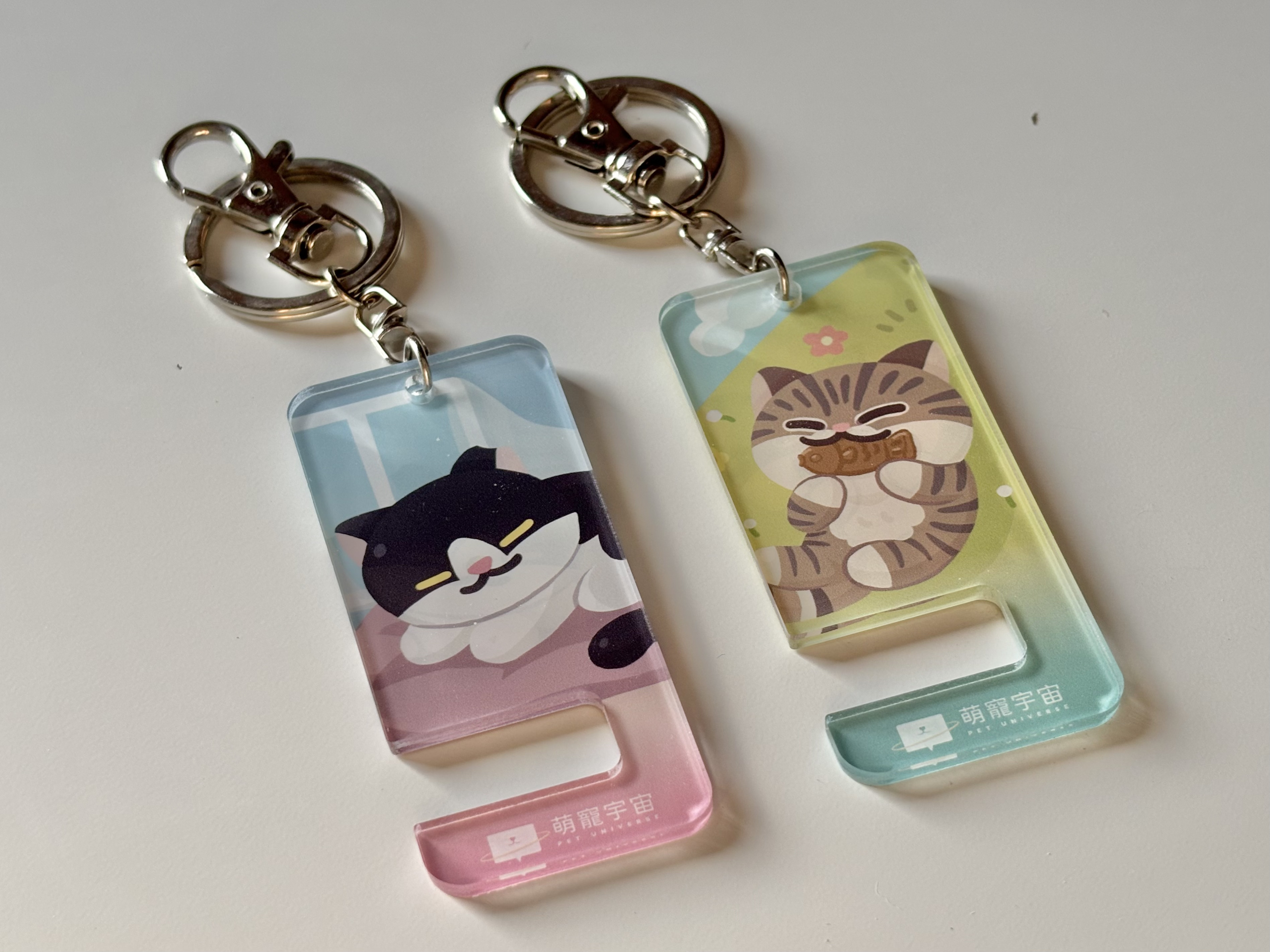 追劇神器！手機支架鑰匙圈（兩款）