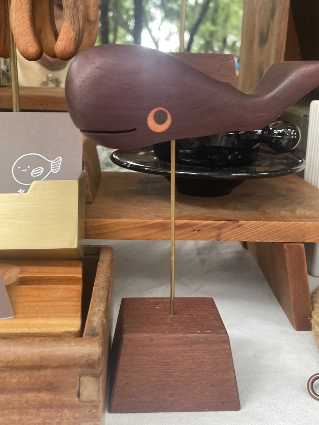 一個有溫度的手作木製品 很多的水族生物